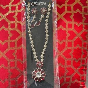 Elegant Red and Silver Necklace Set